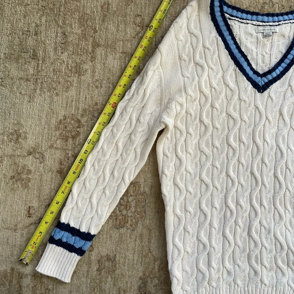 American Eagle Oversized Cable Knit V Neck Sweater, Cream, Size S - Picture 7 of 7